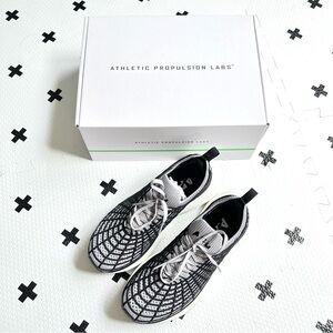 APL Women's TechLoom Zipline Cement / Black / White